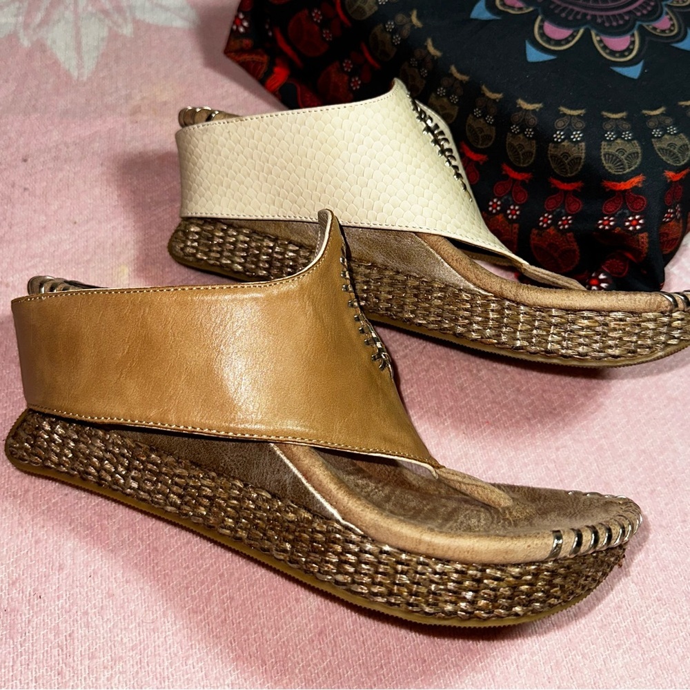Lucia Reversible Low Wedge Sandal